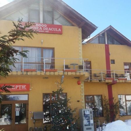 Pensiunea Dracula & Spa Căpăţîneni-Ungureni Exteriör bild