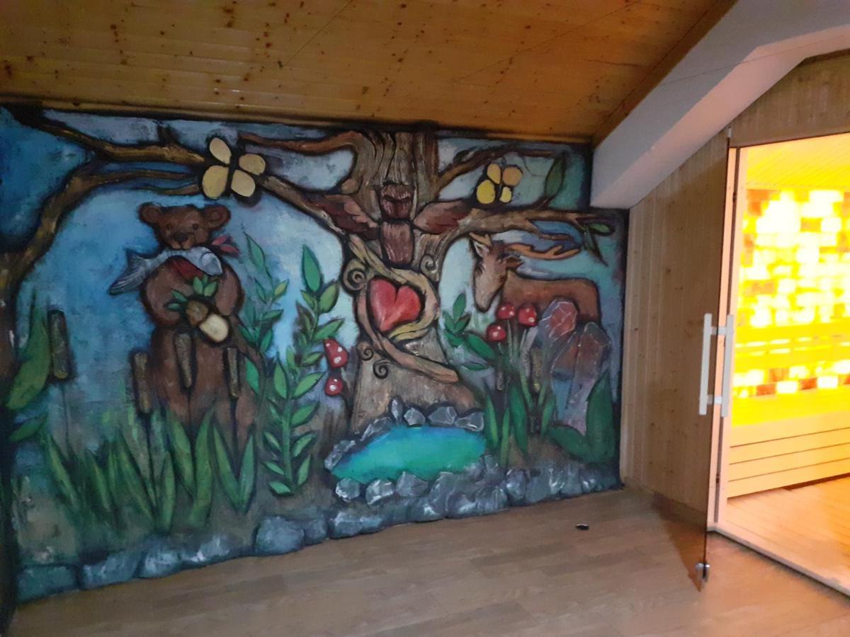 Pensiunea Dracula & Spa Căpăţîneni-Ungureni Exteriör bild