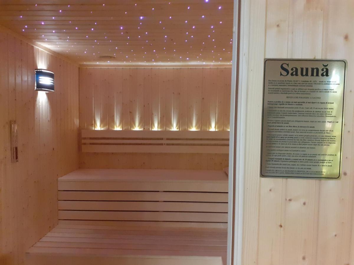 Pensiunea Dracula & Spa Căpăţîneni-Ungureni Exteriör bild