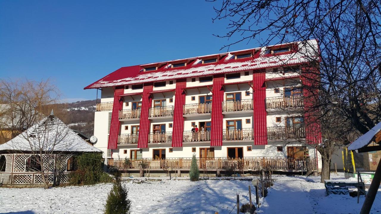 Pensiunea Dracula & Spa Căpăţîneni-Ungureni Exteriör bild
